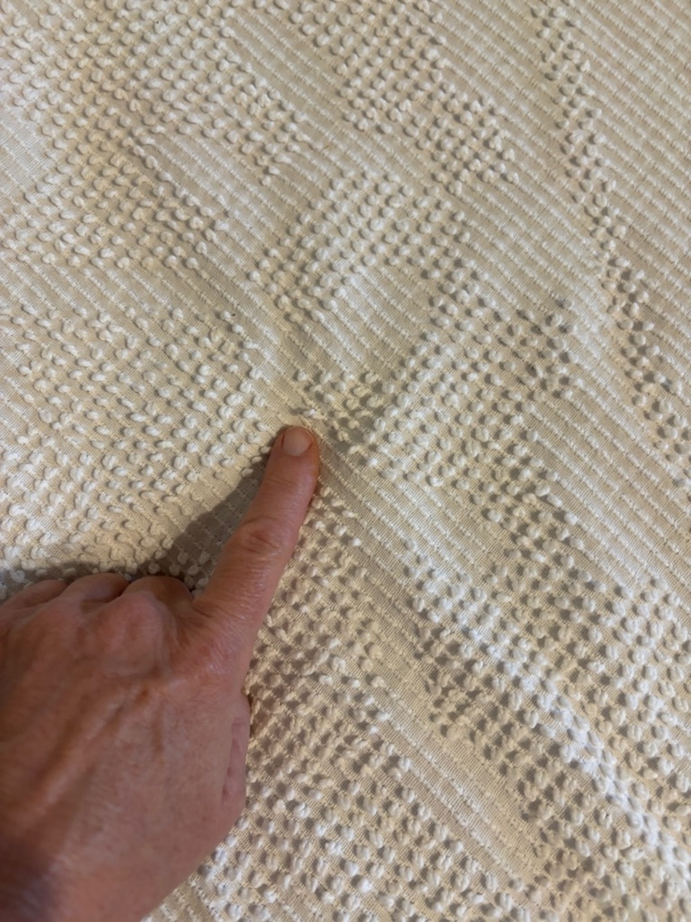 White Chenille Bedspread - Picture 9 of 9